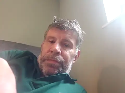 stud2512 online show from 06-12-26, 12:14