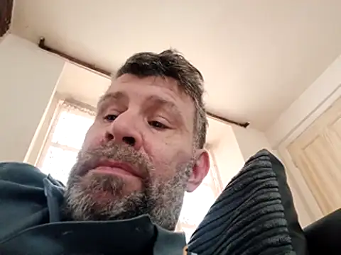 stud2512 online show from 03-12-26, 01:37