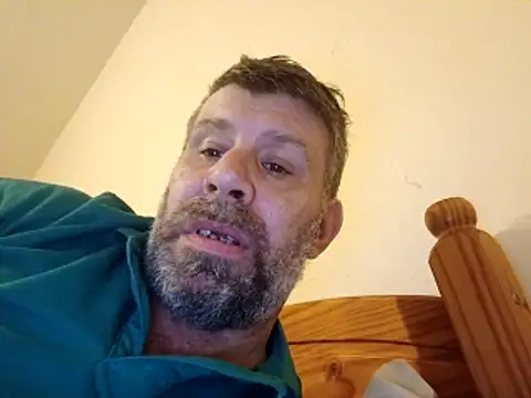 stud2512 online show from 03-10-26, 10:14