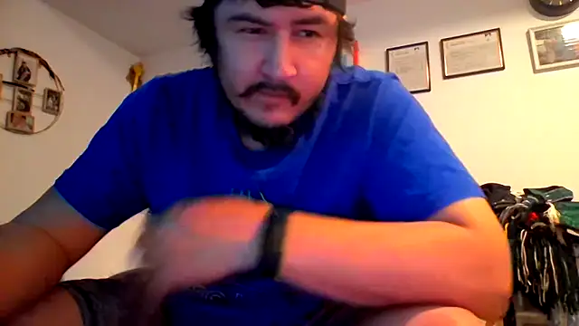 Snapshot of Bouncywarrior chatting on 02-22-26, 04:15 Bouncywarrior online show from 02-22-26, 04:15