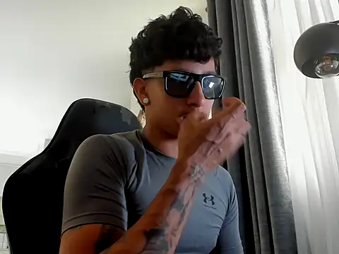 Andcristiann online show from 06-29-26, 04:39