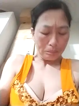 lris-Beauty77 online show from 04-13-26, 09:52