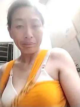 lris-Beauty77 online show from 03-15-26, 09:11