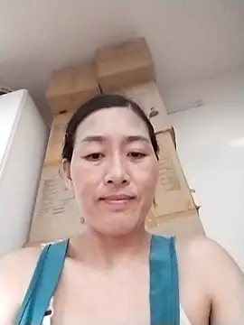lris-Beauty77 online show from 04-23-26, 02:51