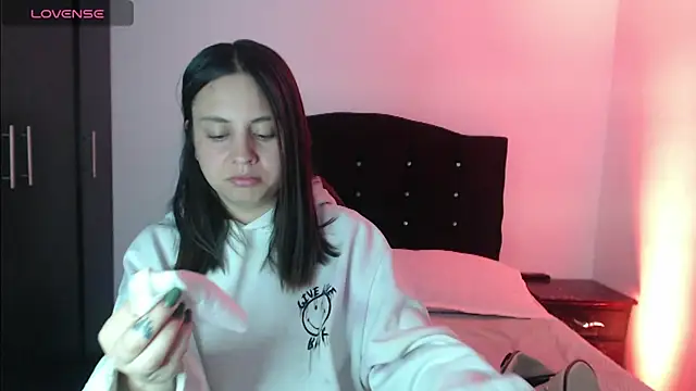Ana  arms online show from 04-30-26, 04:47
