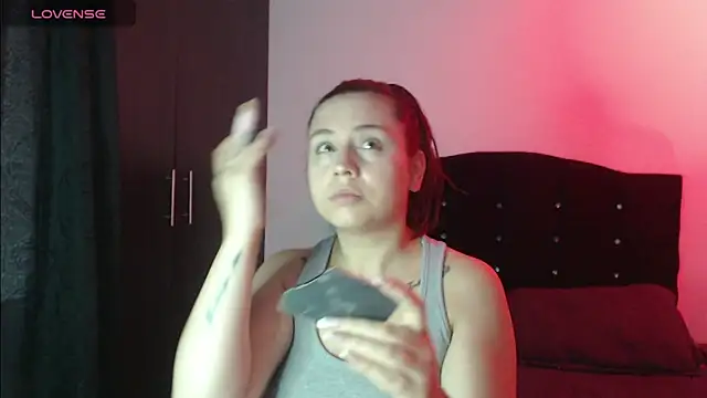 Ana  arms online show from 05-10-26, 08:33