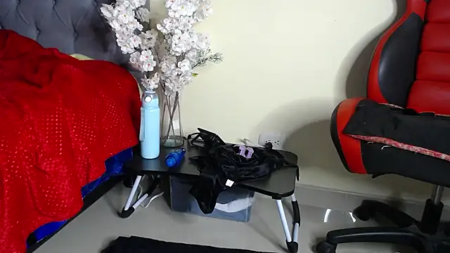 ivonnahills online show from 04-02-26, 09:05