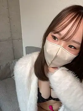 Snapshot of maikachan_ chatting on 06-17-26, 02:00 maikachan online show from 06-17-26, 02:00