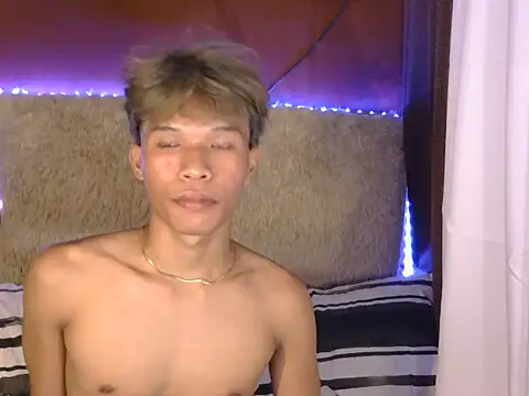 Nick cummer12 online show from 04-08-26, 01:34