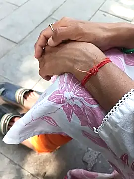 Snapshot of khushi_jain chatting on 02-27-26, 06:57 khushi jain online show from 02-27-26, 06:57