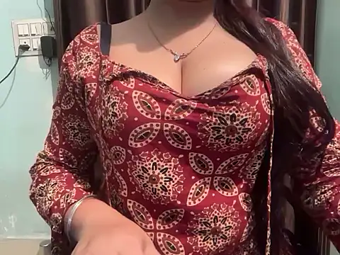 Avneet kaurr1 online show from 04-28-26, 10:14