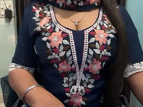 Avneet kaurr1 online show from 03-16-26, 02:41