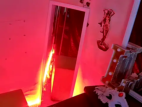 MistressMileenaMiami online show from 03-06-26, 10:43