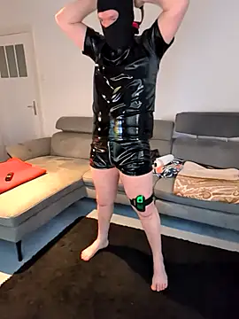 Latex GamerGuy online show from 02-21-26, 12:29