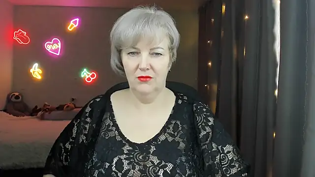 Mary-Leee online show from 04-21-26, 07:48