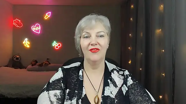 Mary-Leee online show from 03-29-26, 01:13