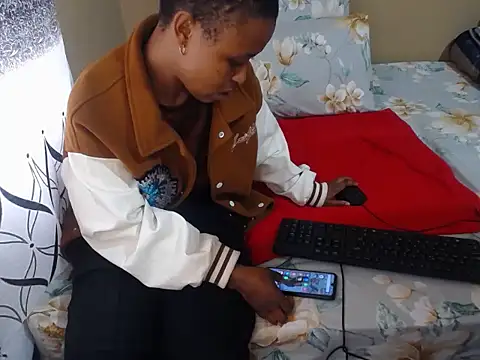 Serafyynx online show from 03-03-26, 01:07