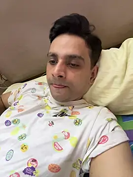 Snapshot of online4u08 chatting on 03-06-26, 04:02 online4u08 online show from 03-06-26, 04:02