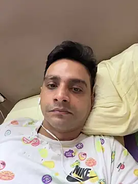 online4u08 online show from 03-01-26, 06:41