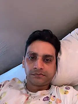 Snapshot of online4u08 chatting on 03-18-26, 09:12 online4u08 online show from 03-18-26, 09:12