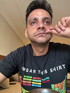 Snapshot of online4u08 chatting on 04-09-26, 05:42 online4u08 online show from 04-09-26, 05:42