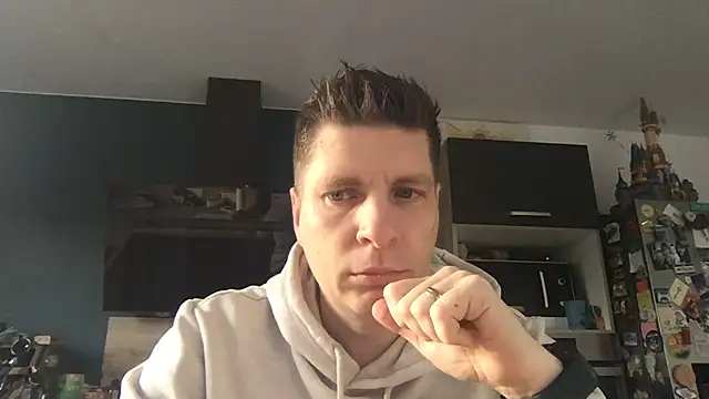 Minmoi1984 online show from 02-24-26, 07:42