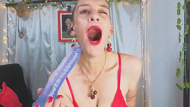 LeanaMaturee online show from 04-10-26, 12:23