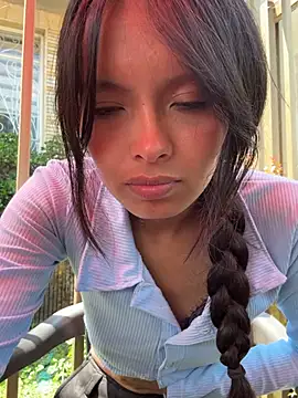 Snapshot of Cat_kitten chatting on 02-28-26, 04:17 Cat kitten online show from 02-28-26, 04:17