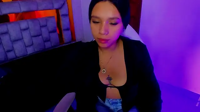 Snapshot of miiaboss_ chatting on 03-29-26, 11:01 miiaboss online show from 03-29-26, 11:01