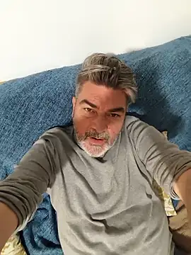 Snapshot of eruzam59000 chatting on 02-23-26, 06:30 eruzam59000 online show from 02-23-26, 06:30