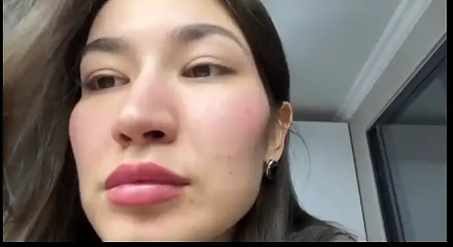 Snapshot of AleciaGeidner chatting on 02-28-26, 04:17 AleciaGeidner online show from 02-28-26, 04:17