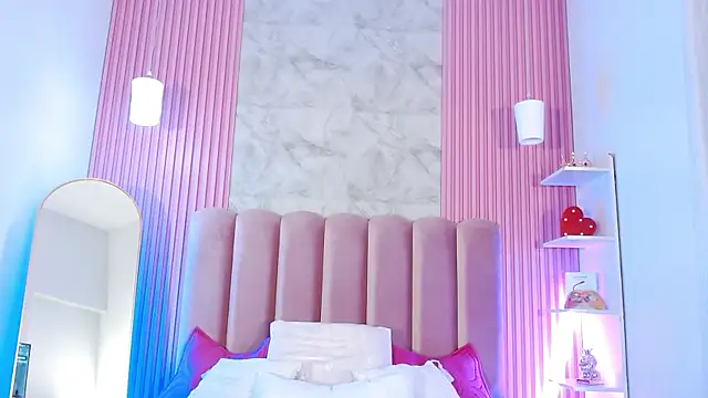 ArianaRougee online show from 05-02-26, 11:59