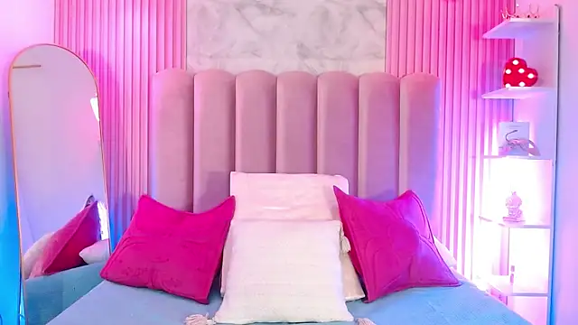 ArianaRougee online show from 05-14-26, 11:29