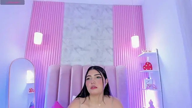 Snapshot of ArianaRougee chatting on 06-12-26, 04:21 ArianaRougee online show from 06-12-26, 04:21