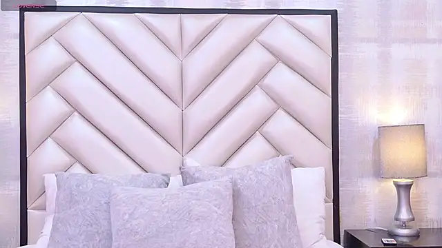 EmmaLeens online show from 02-22-26, 12:29