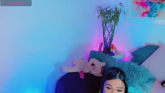 Snapshot of hot_luckyangel01 chatting on 02-27-26, 06:35 hot luckyangel01 online show from 02-27-26, 06:35