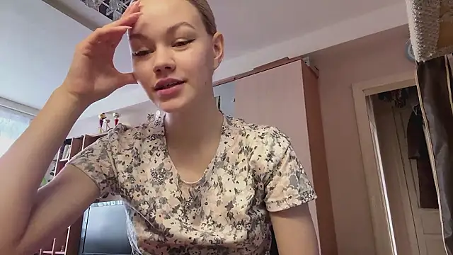 Snapshot of MiaCashe chatting on 02-23-26, 08:15 MiaCashe online show from 02-23-26, 08:15