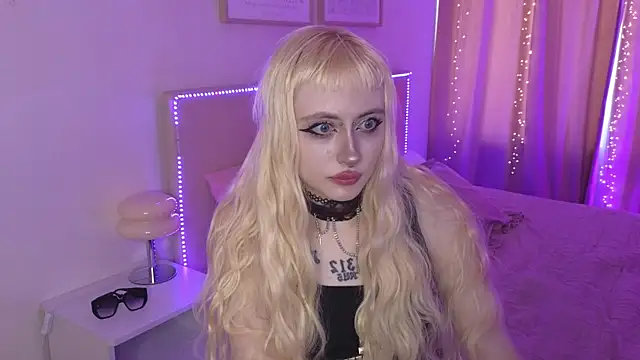 rraffaellka online show from 07-12-26, 03:02