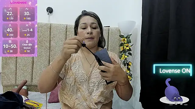 julieth-selene online show from 03-06-26, 12:11