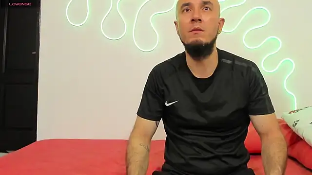 Cintya n Roger online show from 03-12-26, 11:58