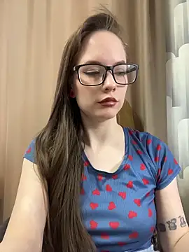 Snapshot of DivaAurumX chatting on 02-23-26, 11:33 DivaAurumX online show from 02-23-26, 11:33