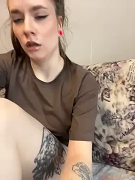 Snapshot of DivaAurumX chatting on 03-02-26, 11:06 DivaAurumX online show from 03-02-26, 11:06