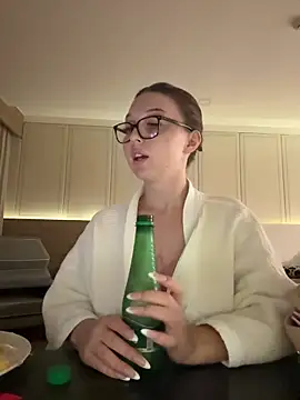 Bellesweett online show from 02-28-26, 04:28