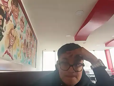 Snapshot of enzo_13 chatting on 02-24-26, 06:31 enzo 13 online show from 02-24-26, 06:31