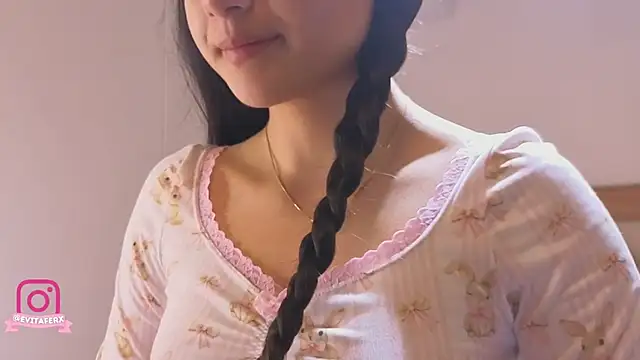 eva depp  online show from 03-19-26, 10:04