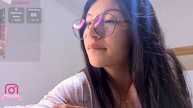 eva depp  online show from 03-27-26, 10:27