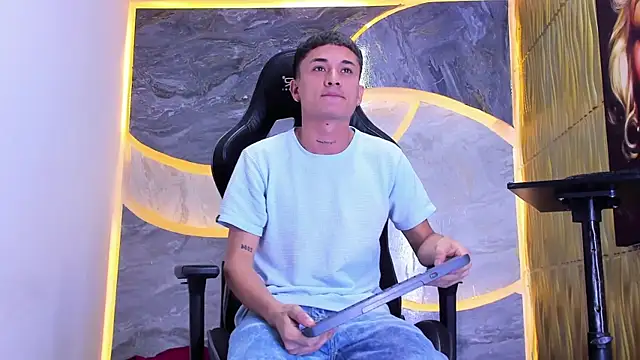 Snapshot of Matheus_Ic_ chatting on 02-26-26, 07:25 Matheus Ic online show from 02-26-26, 07:25