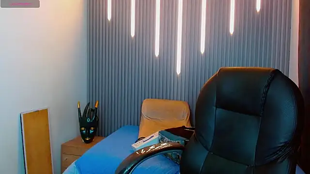 Julian Smith21 online show from 03-26-26, 01:09