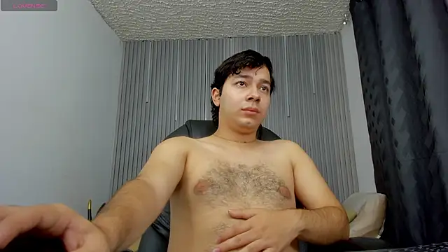 Snapshot of Julian_Smith21 chatting on 05-30-26, 12:28 Julian Smith21 online show from 05-30-26, 12:28