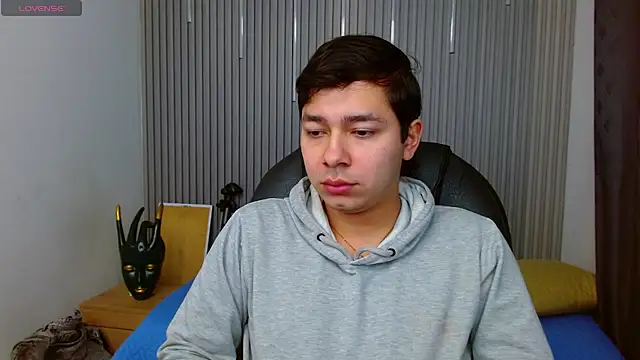 Snapshot of Julian_Smith21 chatting on 04-19-26, 04:13 Julian Smith21 online show from 04-19-26, 04:13